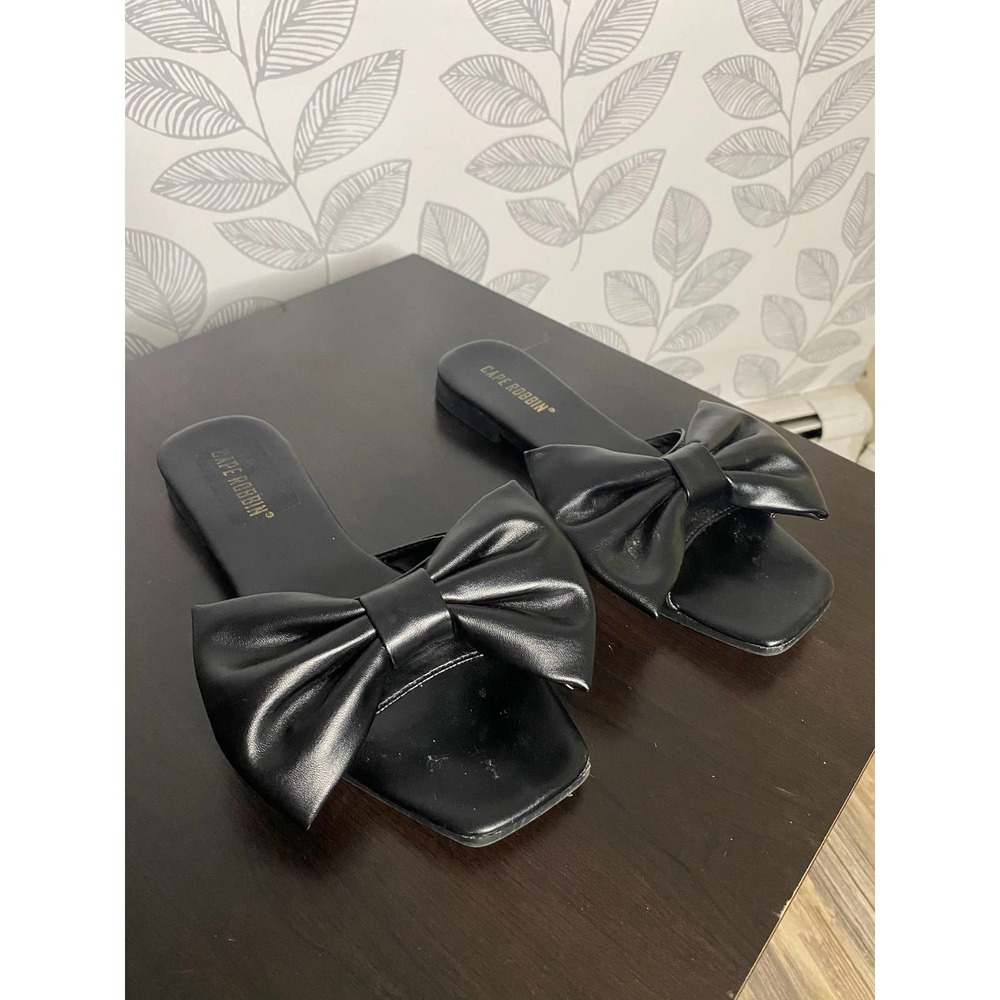 Cape Robbin Black Leather Bow Sandal, Size 7 1/2